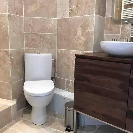 Charming Center-grande 5 Min Walking Биарриц